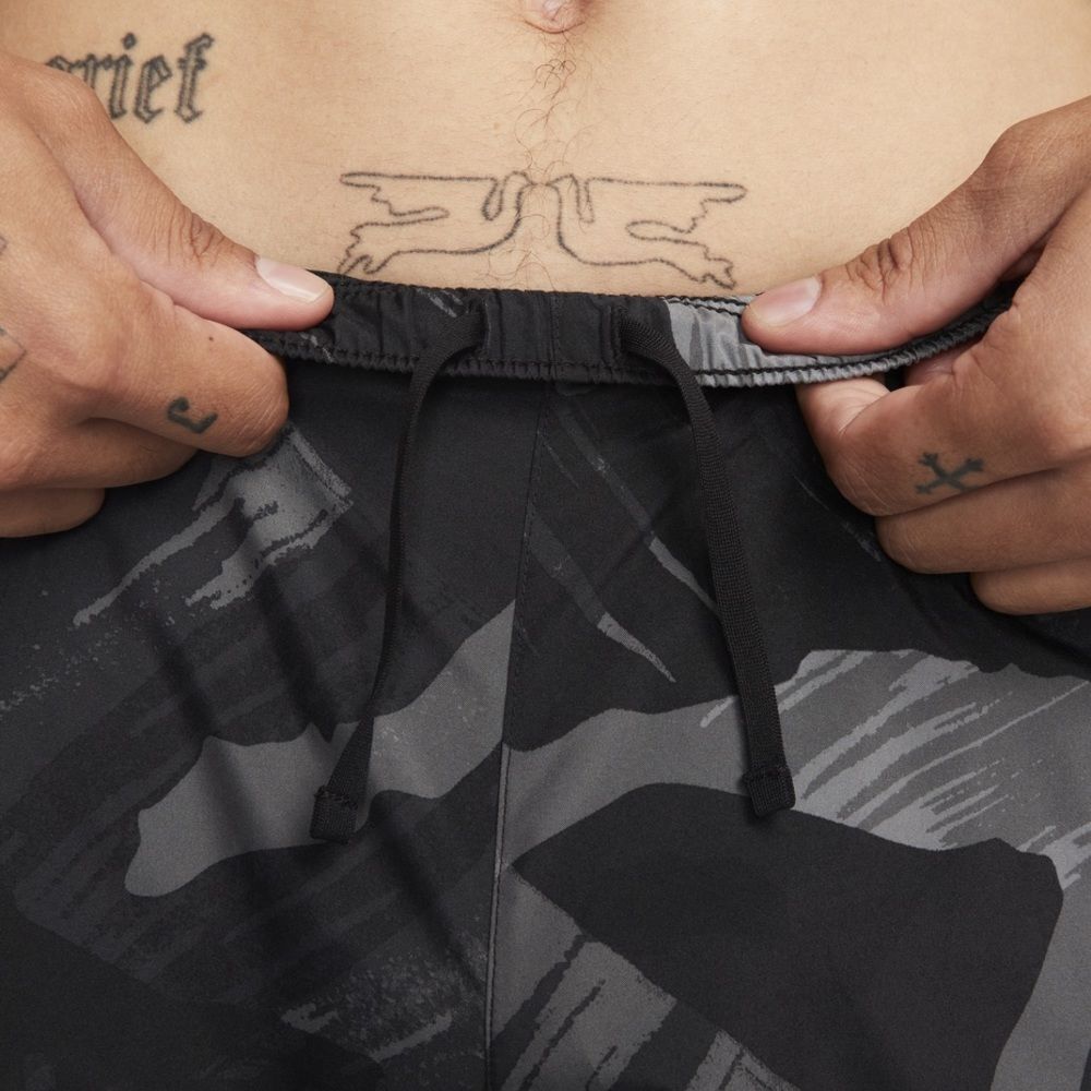 Nike Challenger Mens 7" Brief Lined Camo Training Gym Shorts - Picture 7 of 11